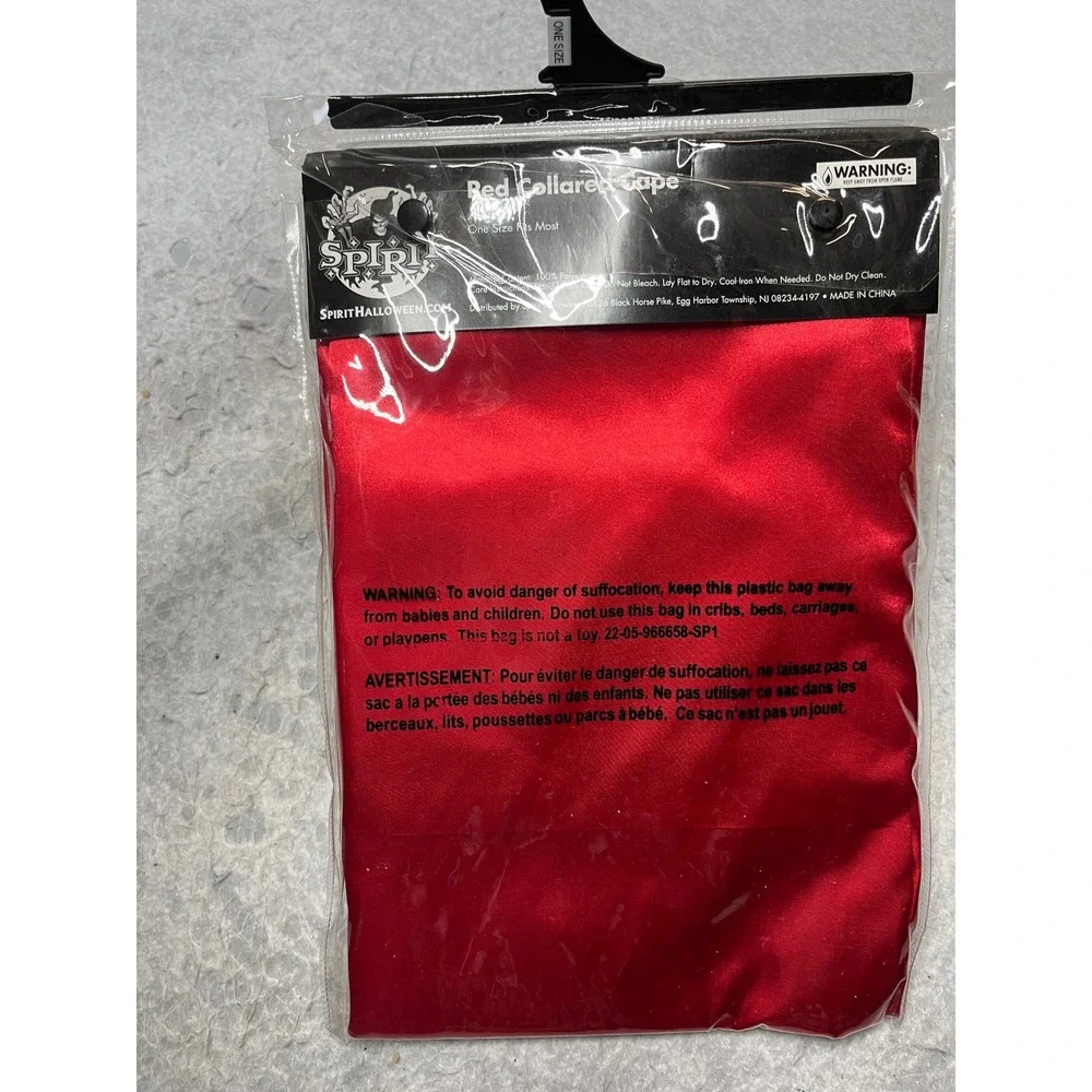 Spirit Halloween Red Collared Cape Adult One Size Vampire Costume Accessory New - Picture 2 of 2